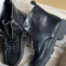Botas Martin de sola grossa estilo britânico de couro genuíno feminino 2025 inverno novo estilo sapatos de algodão All-M