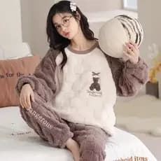 Novo estilo outono inverno Coral velo pijamas terno feminino engrossado flanela de lã inverno pode usar fora roupas de c