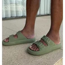 Chinelo Mascolino Sandália Slide Confortável Anatômica Leve Macia Fivelas Casual Antiderrapante Dia a Dia Flexível