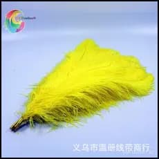 Fabricante de Yiwu vende penas de avestruz em vários tamanhos e cores para apresentações de palco e decoração de casa, p