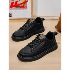 Puxar para trás sapatos de couro masculino outono novo estilo sola macia sapatos pretos tênis sola grossa britânico negó