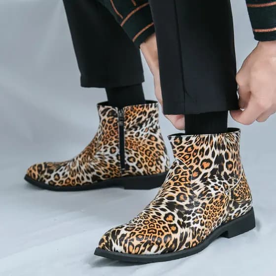 Chelsea botas masculinas versão coreana Martin botas de palco moda botas de couro boate desempenho botas de cano alto le