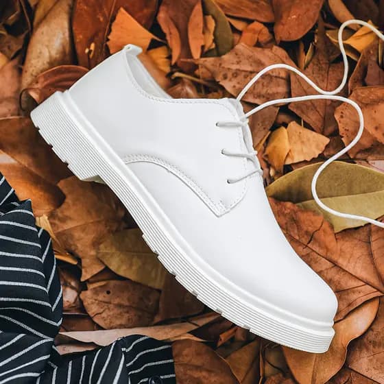 Estúdio fotográfico foto casamento foto sapatos de couro branco masculino feminino estudantes do ensino médio competição