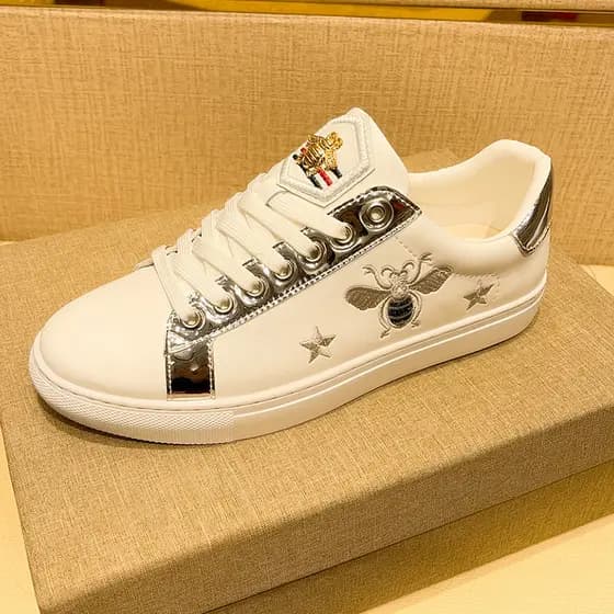 Estação Europeia Little Bee Sapatos Masculinos 2025 Novo Estilo Moderno Luz Luxo Sapatos Brancos Masculinos Outono All-M