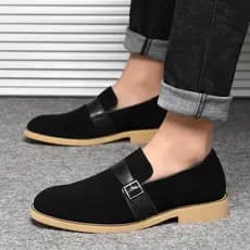 2026 novo estilo moda negócios Casual deslizamento-em sapatos de couro masculino fosco capa pé mocassins couro genuíno e