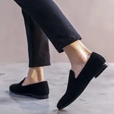 Moda Casual pequenos sapatos de couro masculino Retro fosco couro genuíno deslizamento-em mocassins versão coreana conju