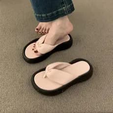 Influenciador Super quente ins na moda de sola grossa aumentando flip-flops feminino verão exterior Wear 2025 novo estil