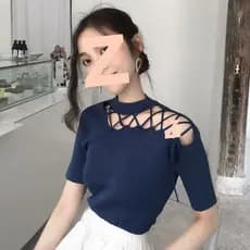 Estilo coreano chique oco atado ombro inclinado manga curta camiseta feminina camisa de fundo verão cor sólida Sli