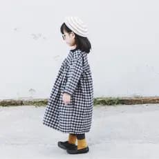 Crianças saias versão coreana meninas saias longas outono inverno xadrez Gary vestido de bebê promoção plissado meninas