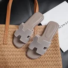 Chinelos femininos desgaste exterior 2026 novo estilo verão moda All-Match plana Flip-Flops praia sandálias de viagem co