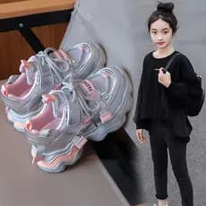 Meninas papai sapatos 2026 novo estilo primavera verão menina bebê menina leve sapatos esportivos estilo fino única malh