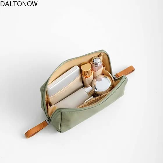 DALTONOW Bolsas De Maquiagem Organizador De Viagem Casual Bolsa De Lavagem Padrão De Crocodilo Quadrada Estojos De Cosmé