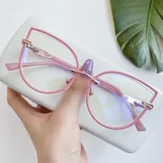 VisãoPerfeita
óculos feminino grande
óculos grande feminino
óculos de descanso
óculos moderno feminino
óculos fashion