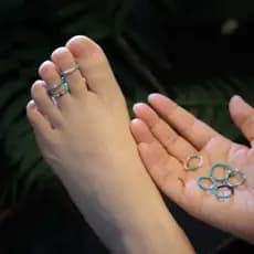 anel anel solitario Nicho Design turquesa elástico frisado anel cauda único luz luxo ins estilo pé anel Yoga Toe anel