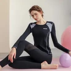 2026 novo estilo Yoga Wear terno feminino estiramento topo de manga comprida de secagem rápida correndo Fitness Pilates