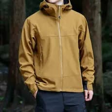 Jaqueta masculina macia primavera outono ao ar livre à prova de vento à prova d'água jaqueta de lã Polar com capuz jaque