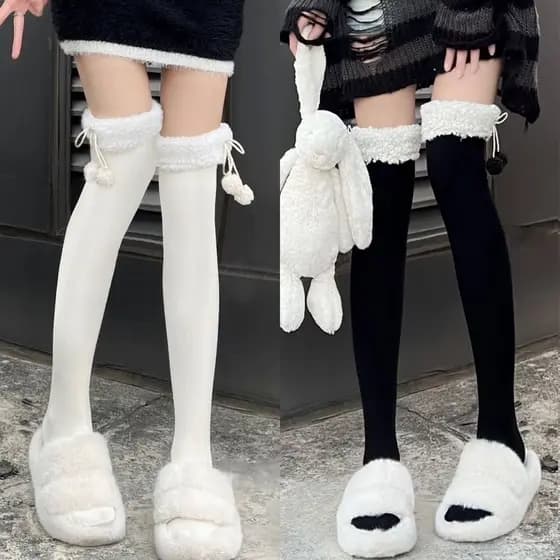 Meias de pelúcia femininas outono inverno japonês jk acima do joelho meias quentes bonito lolita pele bola bezerro meias