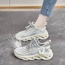Tênis de corrida feminino primavera 2026 novo estilo estudante novo estilo Casual sapatos coco leve absorção choque Puti
