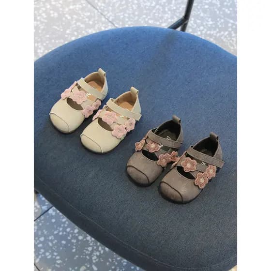 Primavera outono novo estilo meninas sapatos de princesa estilo ocidental elegante pequenos sapatos de couro sola macia