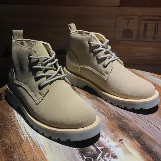 Botas masculinas coreanas de cano alto de couro genuíno Botas Martin de sola grossa antiderrapante à prova d'água Botas