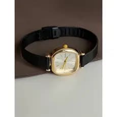 relogio feminino relogio feminino luxo 2025 novo estilo 正 relógio Popular feminino luz luxo nicho High-End temperamento