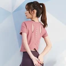 Novo estilo roupas de Yoga de manga curta respirável bonito volta roupas de Fitness topos correndo perda de peso camiset
