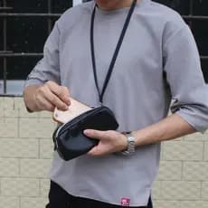 M/Amur novo estilo saco de embreagem pequeno saco pendurado Casual mudança saco de armazenamento moda saco do telefone m
