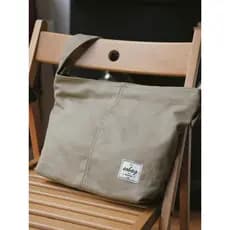 Sobag japonês unissex cáqui Cross-Body bolsa de lona masculino nicho Design literário leve Commuter bolsa de ombro