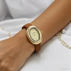 Relógio feminino de couro, estilo oval francês, relógio vintage de quartzo em formato de ovo de pombo.
