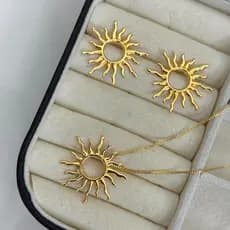Colar e Brinco Pingente Sol Banhado a Ouro 18k