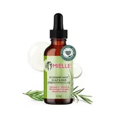 O Óleo Capilar de Alecrim e Menta da MielleOrganics é um sérum fortificante desenvolvido para o cuidado de cabelos frisa