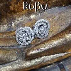 Ruby * Europeu Americano Novo Estilo Brincos Requintado Cheio de Diamante Zircão Flor Brincos Femininos
