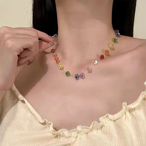 Estilo de férias verão dopamina cor frisado colar feminino nicho Design novo estilo clavícula corrente acessórios menina