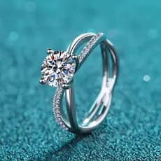 Anel de prata esterlina S925 feminino novo estilo 1 quilate Moissanite anel de diamante de quatro garras