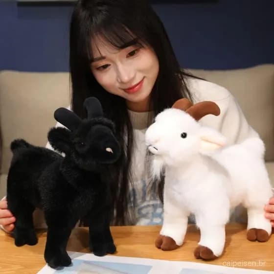 Brinquedo de Pelúcia de Cabra Simulada Brinquedo de Ovelha com Chifres de Algodão PP Macio Chaveiro Fofo LCLN