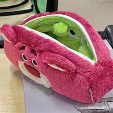 Saco de caneta de pelúcia dupla face de três olhos morango urso dos desenhos animados saco de papelaria de estudante bon
