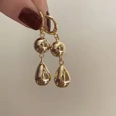 Simples requintado gota de água brincos feminino luz luxo High-End brincos elegantes All-Match brincos