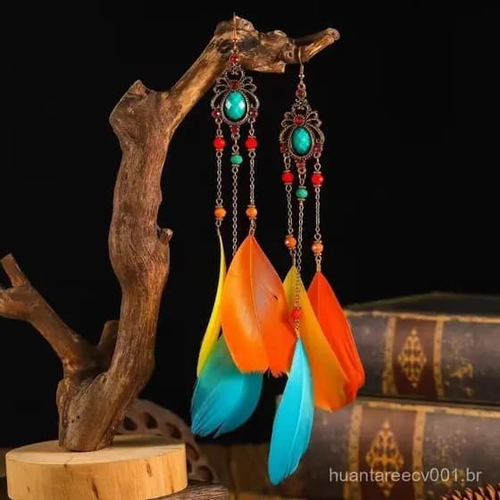 Novo produto pronto estoque nicho Design Retro longo borla pena brincos temperamento étnico estilo Hong Kong Simia High-