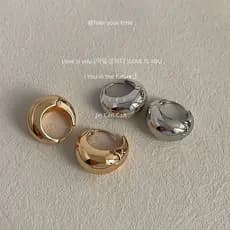 High-End moda Commuter brilhante galvanoplastia 14K simples All-Match elegante orelha fivela luz estilo luxo brincos