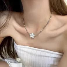 Diamante óleo gotejamento flor pingente colar simples nicho luz luxo High-End clavícula corrente nicho Design colar femi
