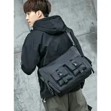 Escuro japonês meninos na moda funcional saco do mensageiro High-End nicho saco do mensageiro Commuter Casual ferramenta