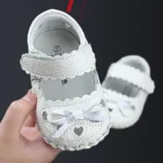 Couro genuíno bebê criança sapatos verão feminino 0-1 anos de idade bebê sola macia respirável não-queda sapatos sandáli