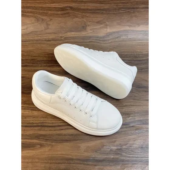 Influenciador Super Hot White Shoes Sapatos Masculinos 2026 Novo Estilo Masculino Versão Coreana Verão Respirável Tênis