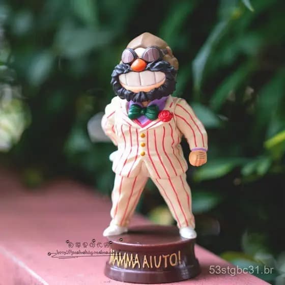 Boneco Bobblehead Versão Q do Porquinho Vermelho do Museu Ghibli, Importado do Japão, Versão com Vestido de Chefe Manma