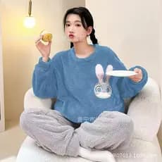 Pijamas de flanela femininos em torno do pescoço Coral velo bonito forro de lã engrossado Loungewear de duas peças