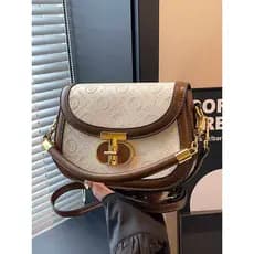 Bolsa bolsa transversal feminino Influenciador contraste cor bolsa feminina 2025 novo estilo moda senhoras em relevo sel