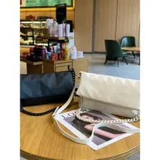 Nicho geométrico francês axilas saco feminino 2025 novo estilo na moda All-Match diamante Casual corrente Diagonal bolsa