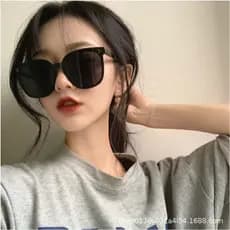 Novo estilo de óculos de sol feminino preto grosso quadro óculos de sol feminino versão coreana rosto pequeno óculos de