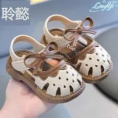 Meninas sandálias 2025 verão novo estilo 1-3 anos de idade bonito sapatos infantis exterior Wear antiderrapante Baotou s