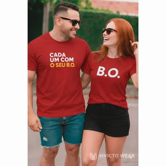 Kit 2 Camisetas Casal Carnaval cada  Um Com Seu BO Unissex 100% Algodao Conforto Estilo Festa e Estilo